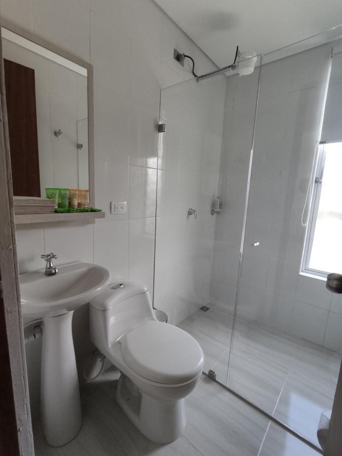 Hotel Aguas Abiertas Guatapé エクステリア 写真
