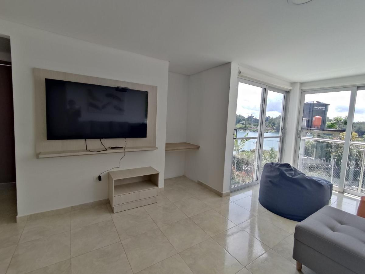 Hotel Aguas Abiertas Guatapé エクステリア 写真