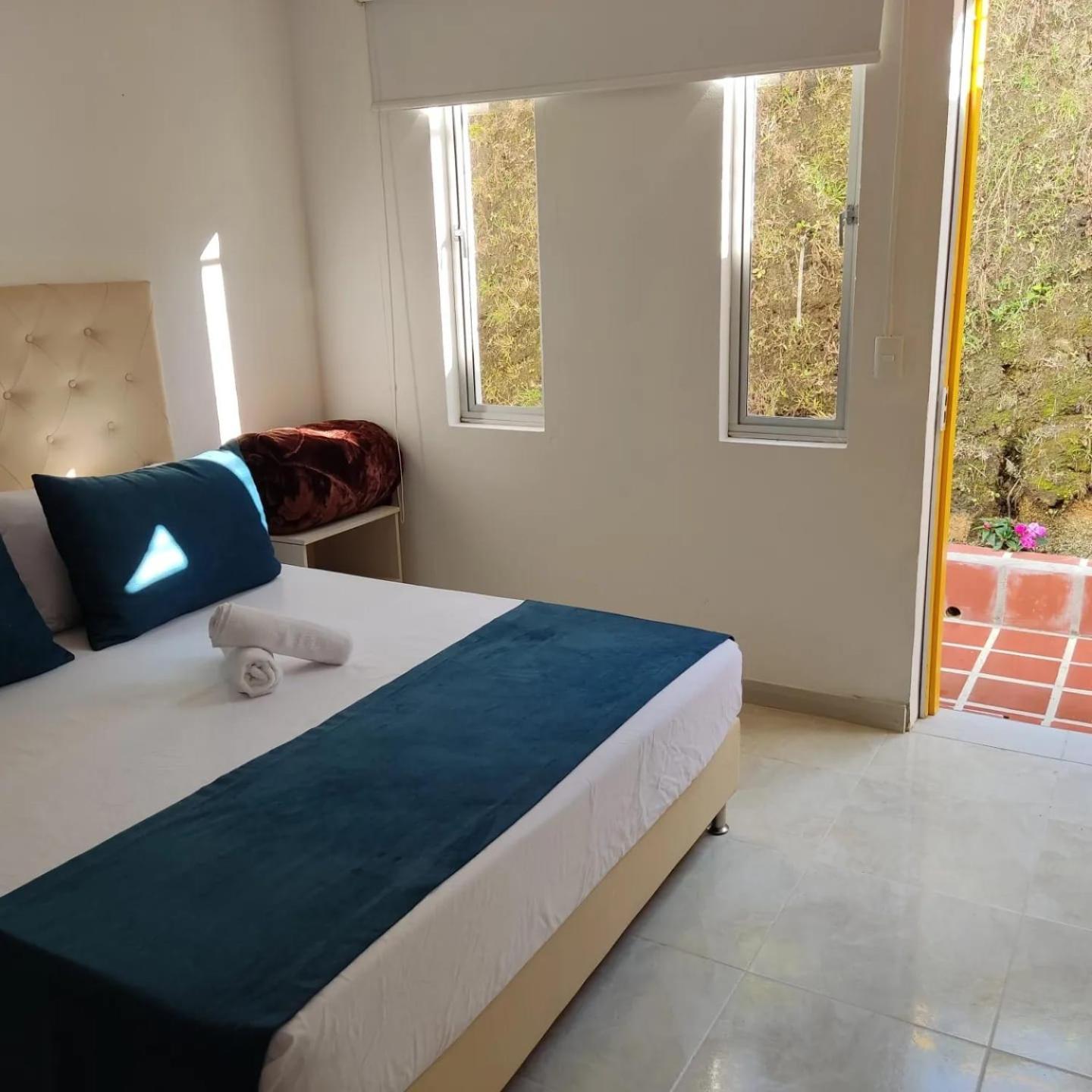 Hotel Aguas Abiertas Guatapé エクステリア 写真