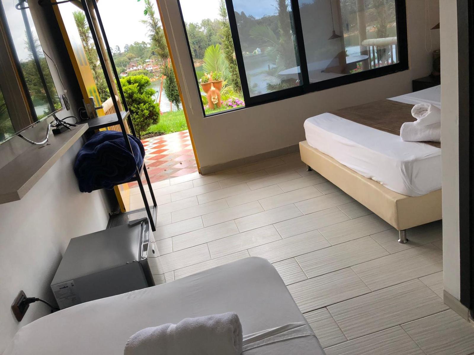 Hotel Aguas Abiertas Guatapé エクステリア 写真